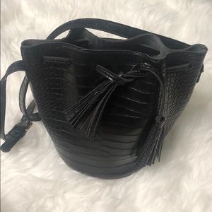 Black Bucket Bag